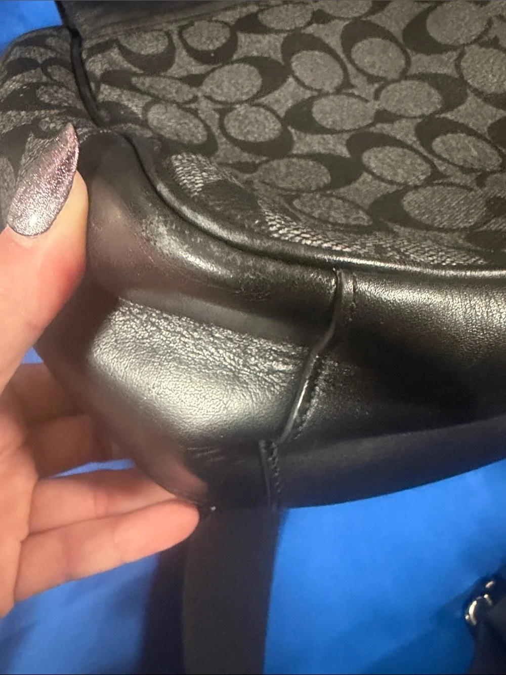 AUTHENTIC Coach Messenger Bag in Black/Charcoal with Signature Logo